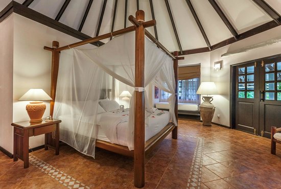 LAGOON PRESTIGE BEACH VILLA