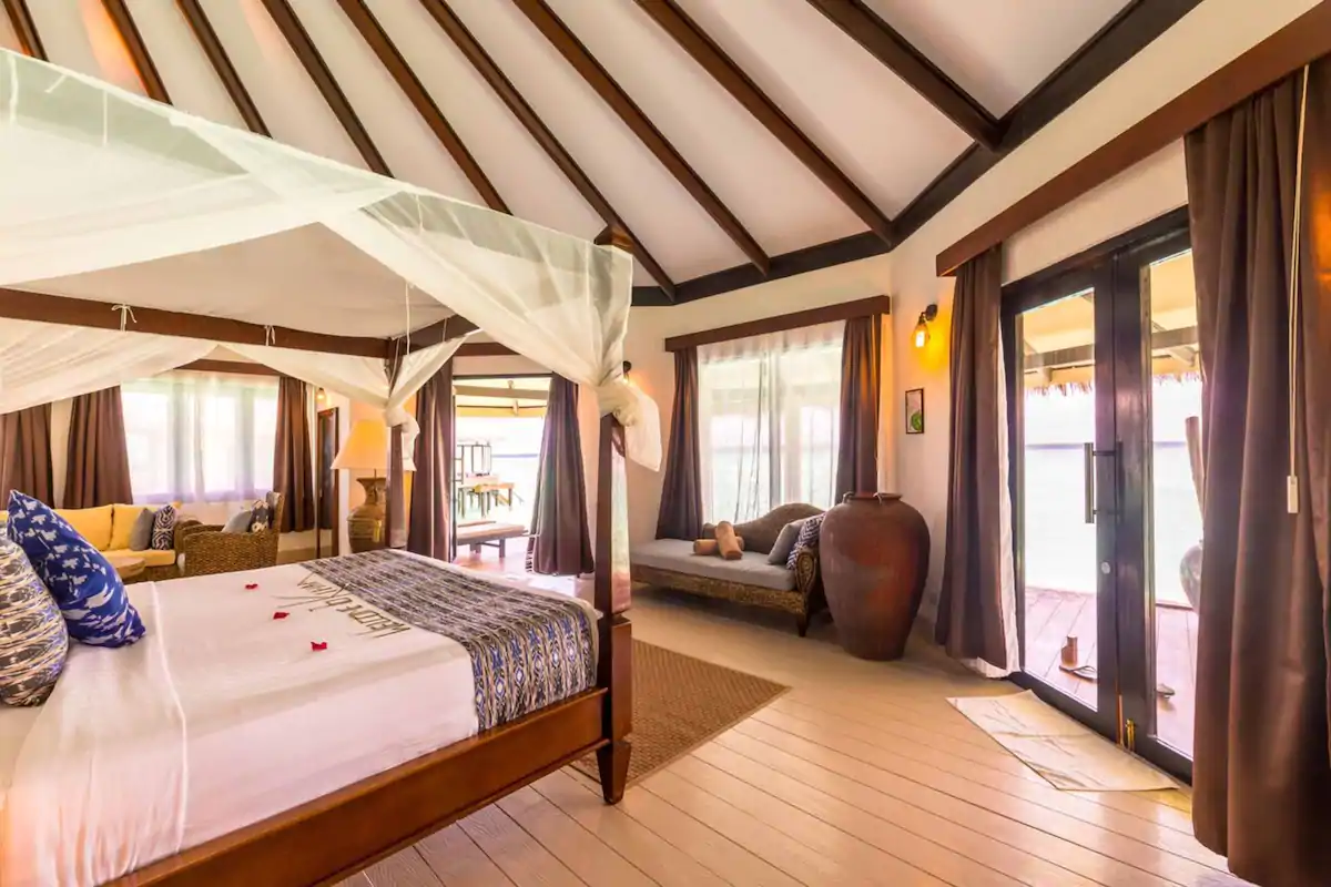 BEACH VILLA WITH PRIVATE POOL