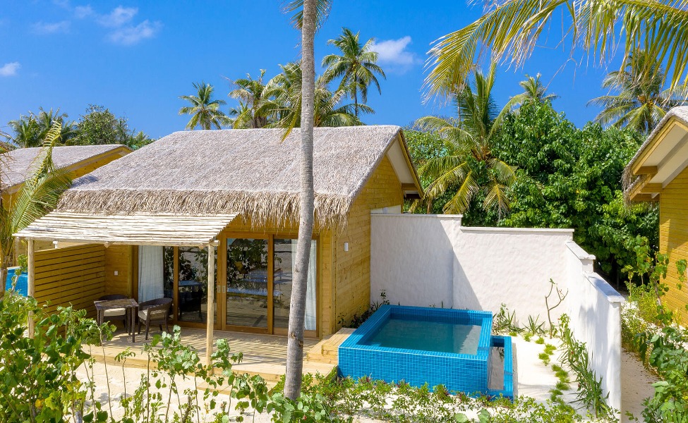 BEACH SUITE WITH POOL