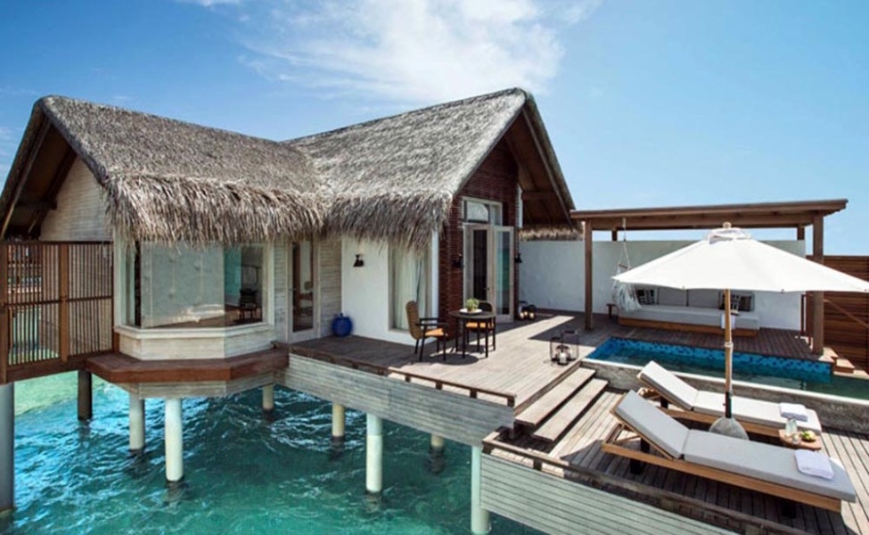 WATER SUNRISE VILLA WITH POOL