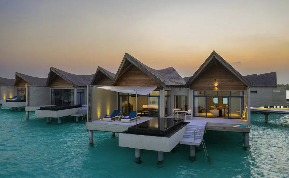 OVERWATER POOL VILLA LAGOON
