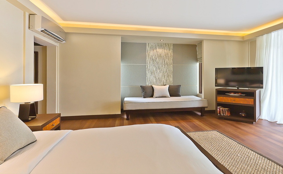 SUPERIOR ROOM