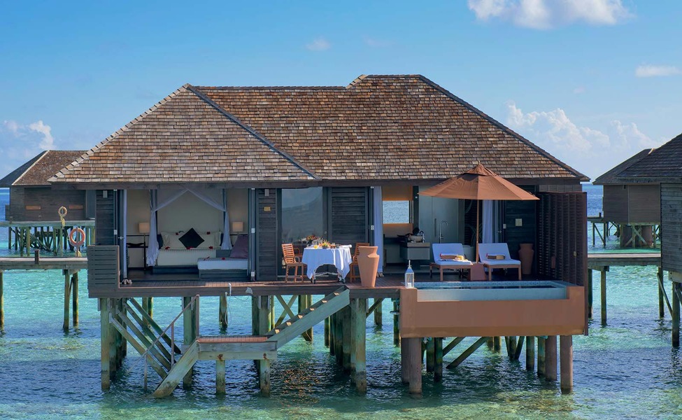 DELUXE WATER VILLAS