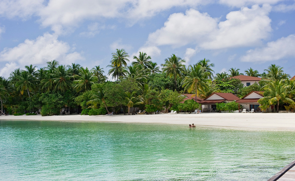 BEACH BUNGALOW