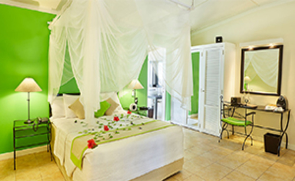 GARDEN BUNGALOW