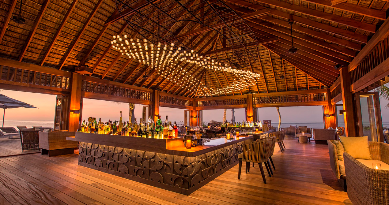 HURAWALHI ISLAND RESORT